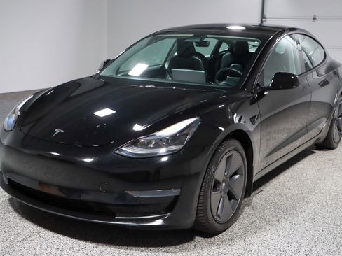 Used 2022 Tesla Model 3 Long Range image 26