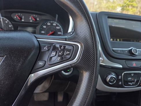 Used 2019 Chevrolet Equinox LS image 21