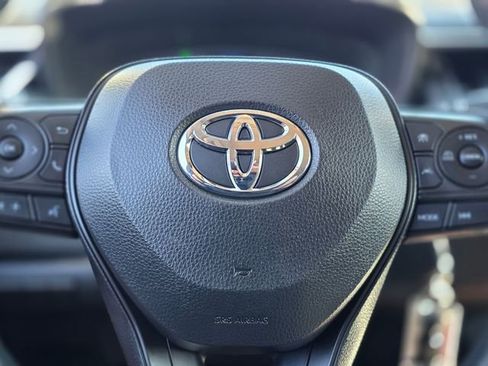 Used 2024 Toyota Corolla LE image 21