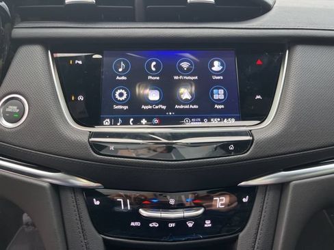 New 2025 Cadillac XT6 Luxury FWD image 24