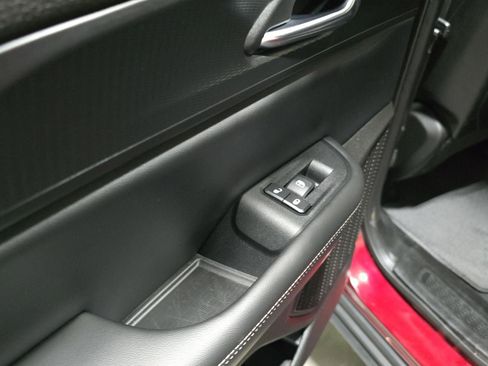 Used 2024 Jeep Grand Cherokee Altitude image 19