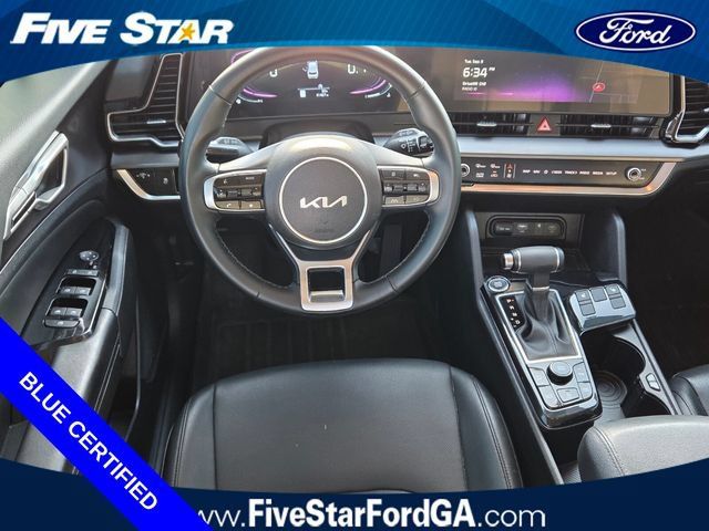 Used 2025 Kia Sportage EX FWD image 13