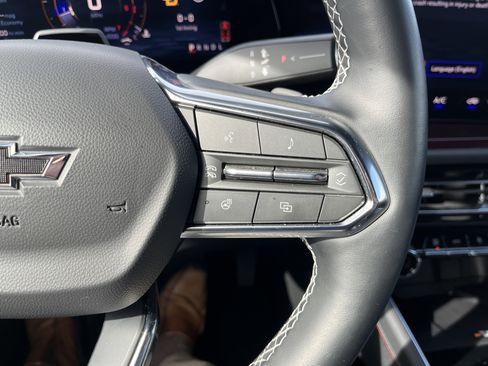 Used 2024 Chevrolet Traverse Z71 w/ Enhanced Driving Package image 25