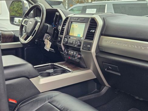 Used 2019 Ford F250 Lariat image 7