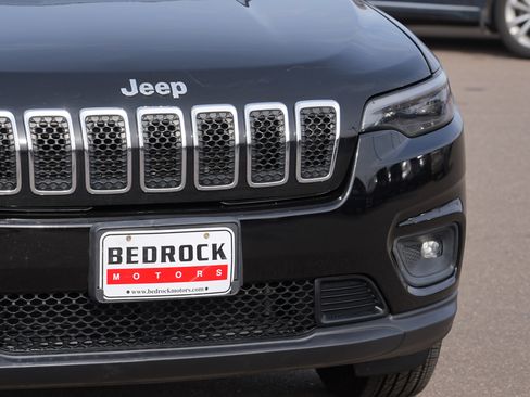 Used 2019 Jeep Cherokee Latitude Plus image 9
