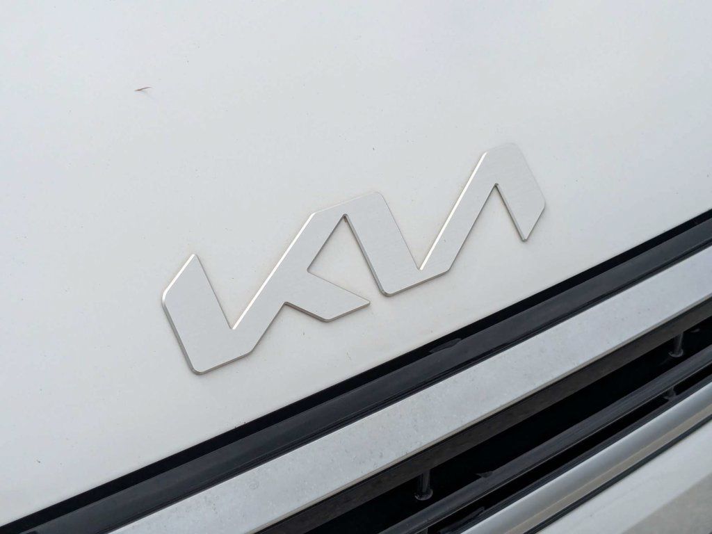 Used 2025 Kia K4 EX FWD image 11