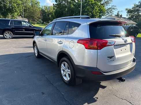 Used 2013 Toyota RAV4 XLE AWD/4WD image 5