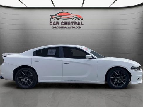 Used 2016 Dodge Charger R/T image 11