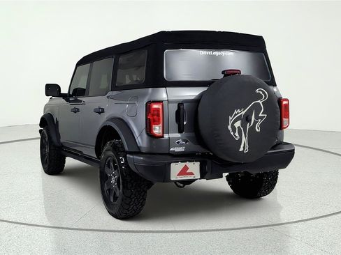 Used 2024 Ford Bronco Black Diamond AWD/4WD image 5