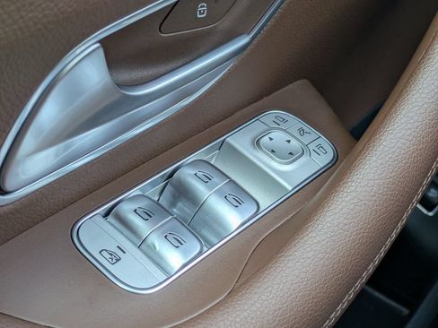 Used 2024 Mercedes-Benz GLE 450 4MATIC image 38