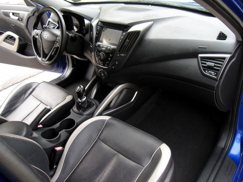 Used 2013 Hyundai Veloster Turbo w/ Ultimate Pkg FWD image 25