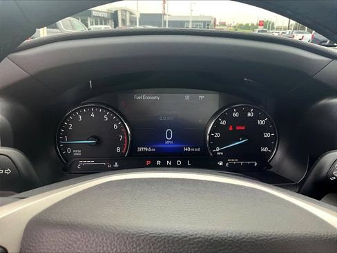 Used 2022 Ford Explorer XLT w/ Equipment Group 202A AWD/4WD image 15