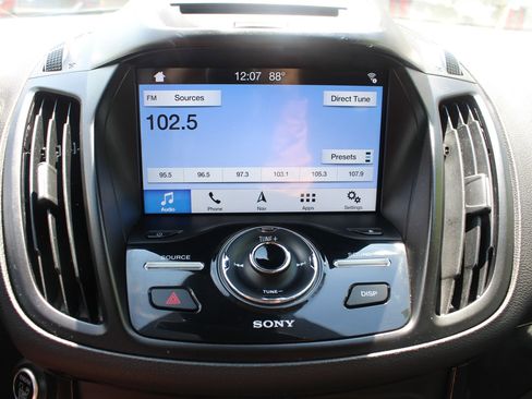 Used 2017 Ford Escape Titanium w/ Equipment Group 301A image 28