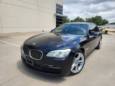 Used 2014 BMW 740Li image 3