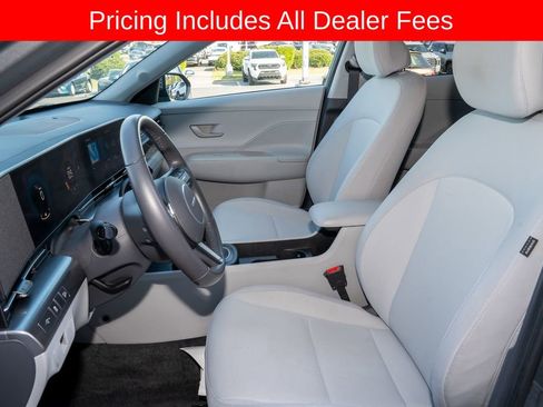 Used 2025 Hyundai Kona SEL FWD image 10