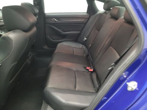 Used 2018 Honda Accord Sport image 18