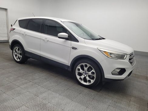 Used 2017 Ford Escape SE image 11