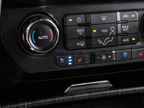 Used 2021 Ford F350 Lariat AWD/4WD image 30