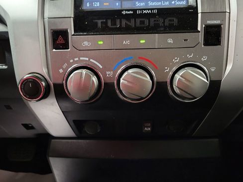 Used 2017 Toyota Tundra SR5 AWD/4WD image 16