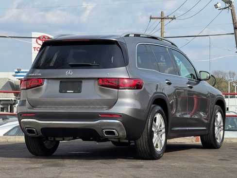 Used 2021 Mercedes-Benz GLB 250 4MATIC image 5