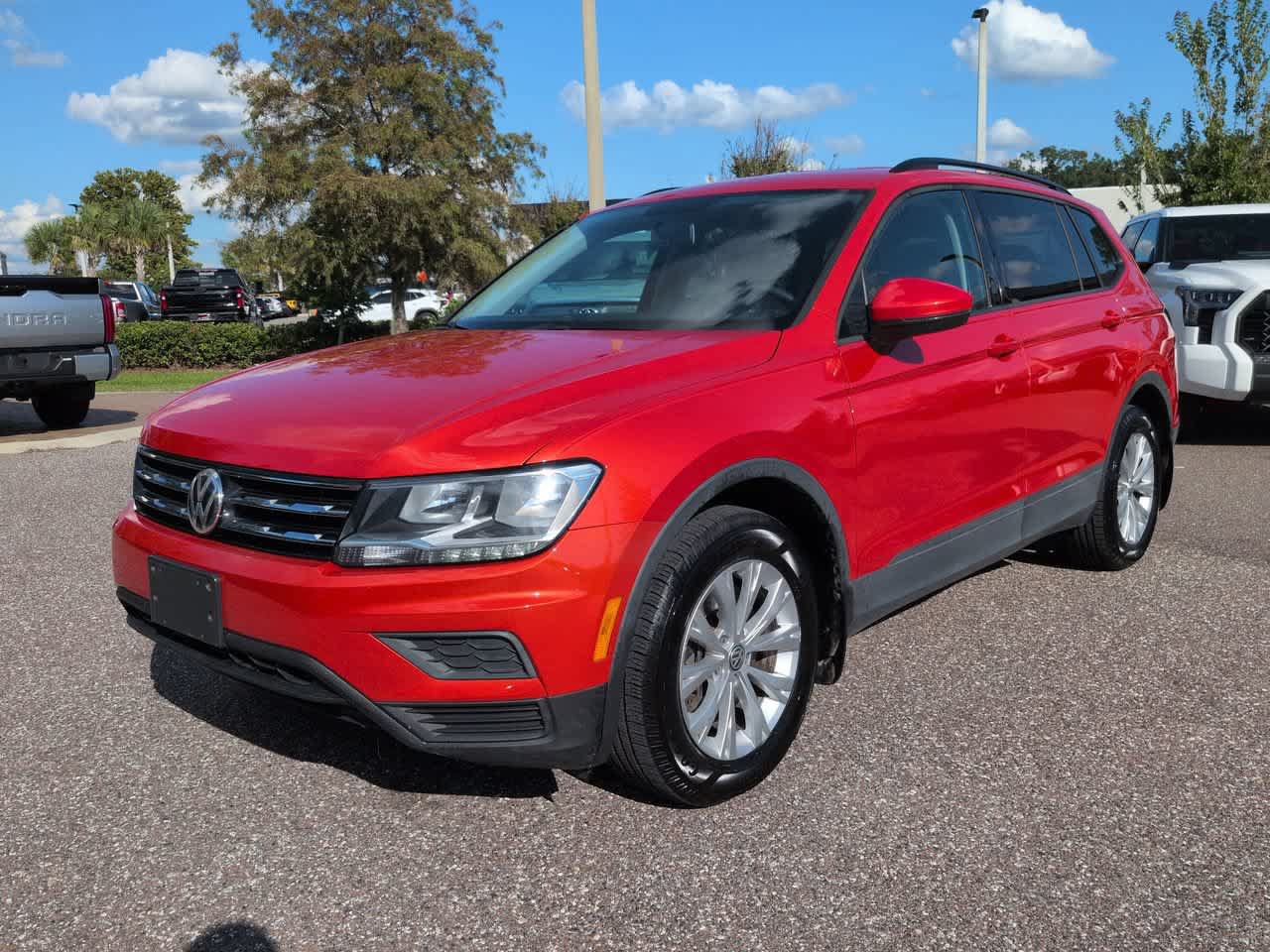 Used 2019 Volkswagen Tiguan S w/ Driver Assistance Package FWD image 2