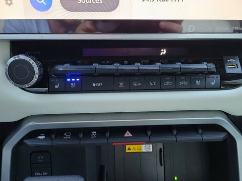 Used 2024 Toyota Tundra Capstone image 15