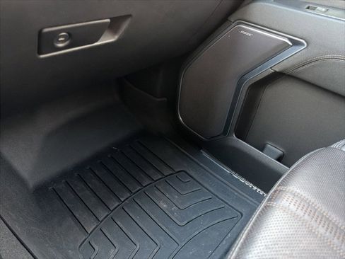 Used 2023 Chevrolet Silverado 1500 High Country w/ High Country Premium Package image 23