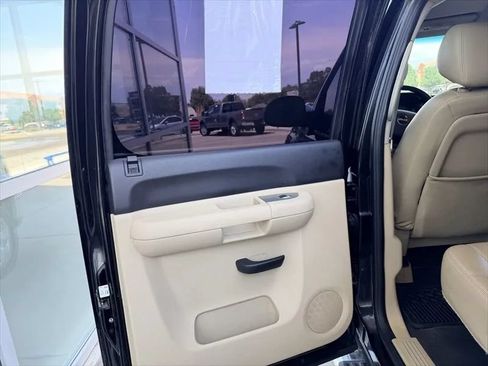 Used 2011 GMC Sierra 1500 SLE w/ Power Tech Package AWD/4WD image 17