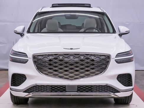 Certified 2026 Genesis GV70 2.5T Select image 4
