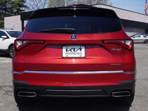 Used 2023 Acura MDX SH-AWD w/ Technology Package image 15