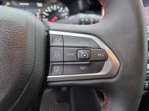 Used 2024 Jeep Compass Trailhawk image 22