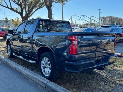 Used 2022 Chevrolet Silverado 1500 Custom image 3
