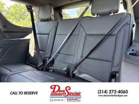 New 2026 GMC Yukon Denali w/ Sun & Power Step Package AWD/4WD image 24