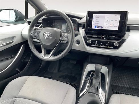 Used 2024 Toyota Corolla SE image 10