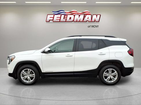 Used 2023 GMC Terrain SLE w/ Driver Convenience Package AWD/4WD image 2