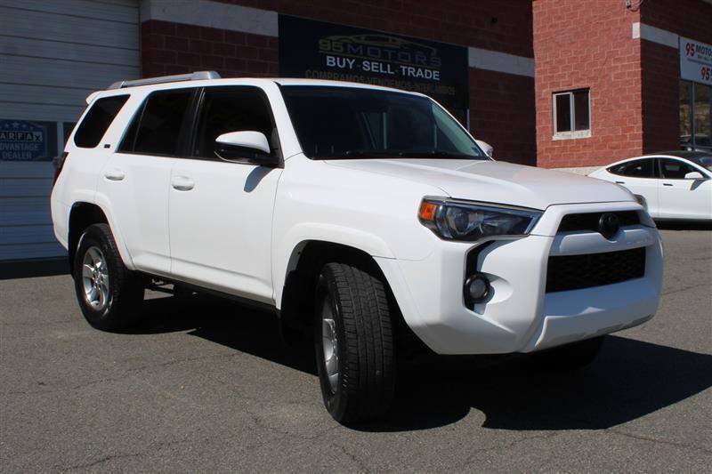 Used 2016 Toyota 4Runner SR5 AWD/4WD image 7