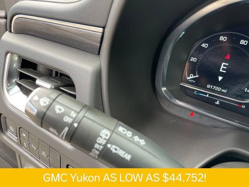 Used 2024 GMC Yukon SLT RWD image 17