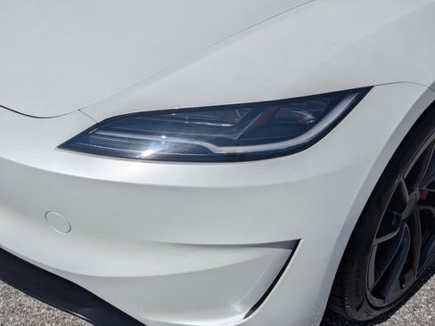 Used 2025 Tesla Model 3 Performance AWD/4WD image 9