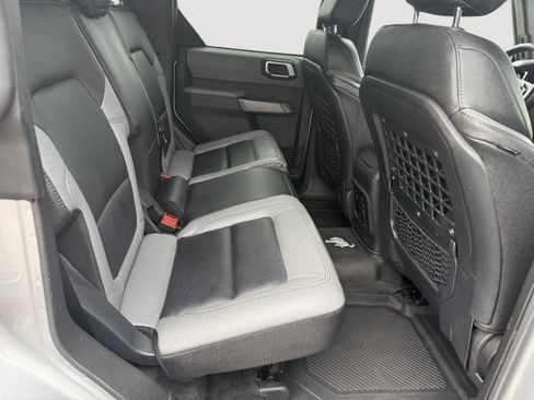 Used 2023 Ford Bronco Black Diamond AWD/4WD image 15