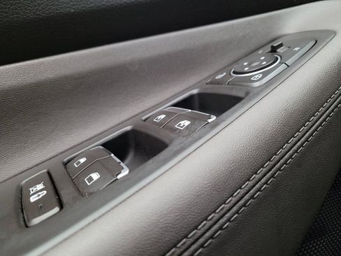 Used 2019 Hyundai Santa Fe SEL FWD image 27
