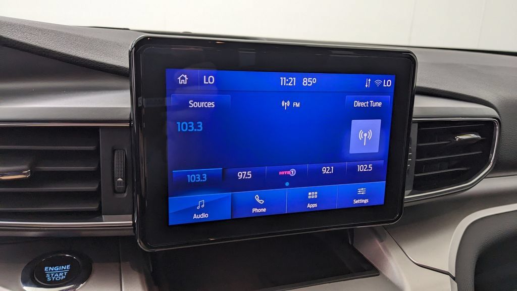 Certified 2022 Ford Explorer XLT w/ Equipment Group 202A AWD/4WD image 24