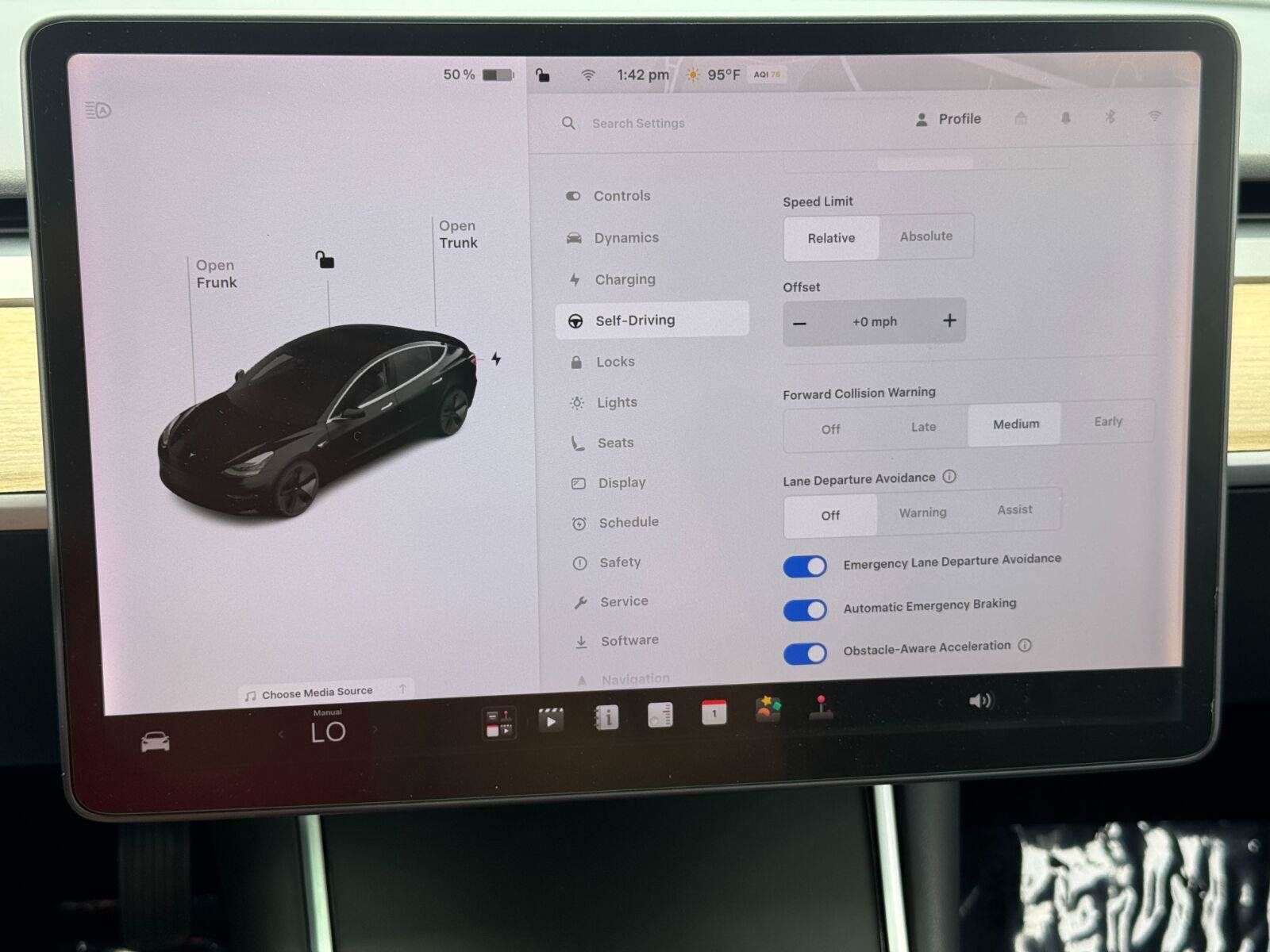 Used 2018 Tesla Model 3 Long Range RWD image 28