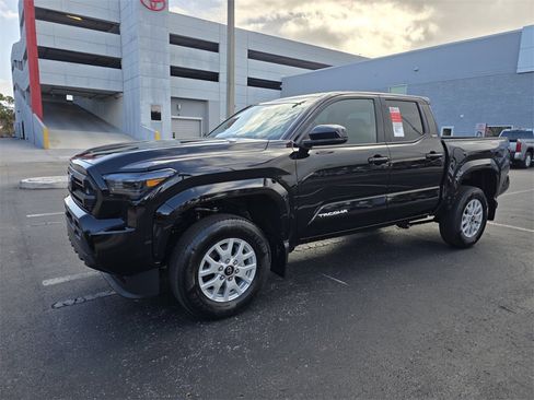 New 2026 Toyota Tacoma SR5 image 3