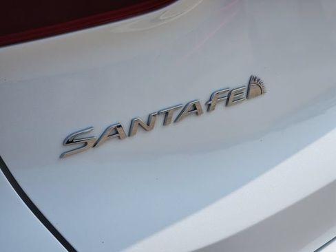 Used 2022 Hyundai Santa Fe SEL w/ Convenience + Premium Package FWD image 12