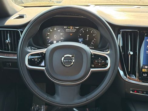 Used 2021 Volvo V60 T5 Cross Country w/ Lounge Package image 24