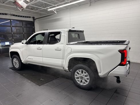 New 2025 Toyota Tacoma SR5 image 5