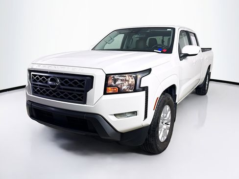 Used 2023 Nissan Frontier SV RWD image 4