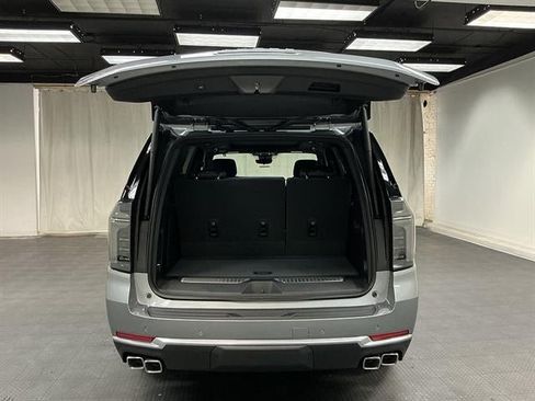 New 2026 Chevrolet Tahoe High Country AWD/4WD image 32