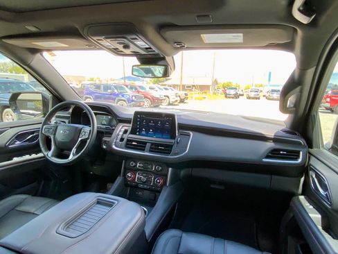 Used 2023 Chevrolet Tahoe RST AWD/4WD image 33