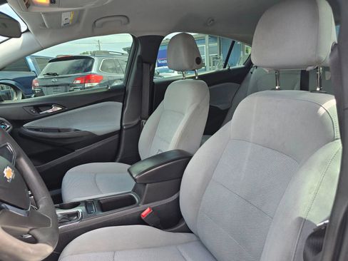 Used 2019 Chevrolet Cruze LS FWD image 20